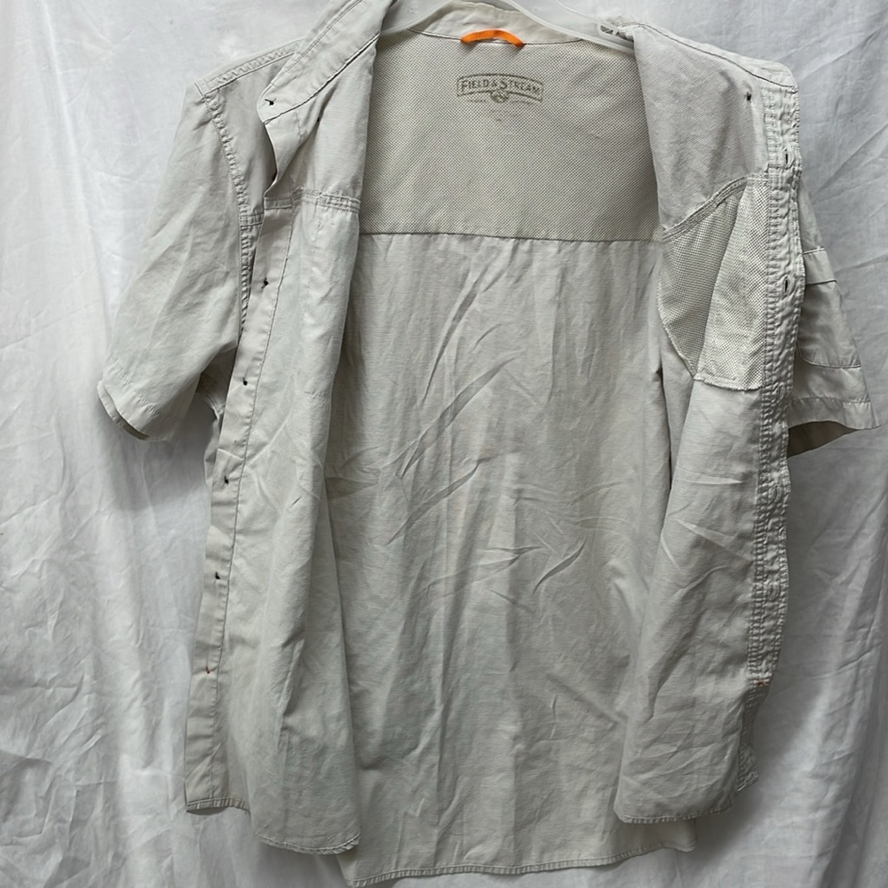 Field & Stream Button Front 3 Pocket Shirt Man Sz… - image 4